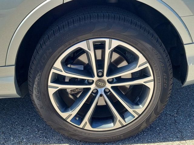 2025 Audi Q7 45 Premium Plus