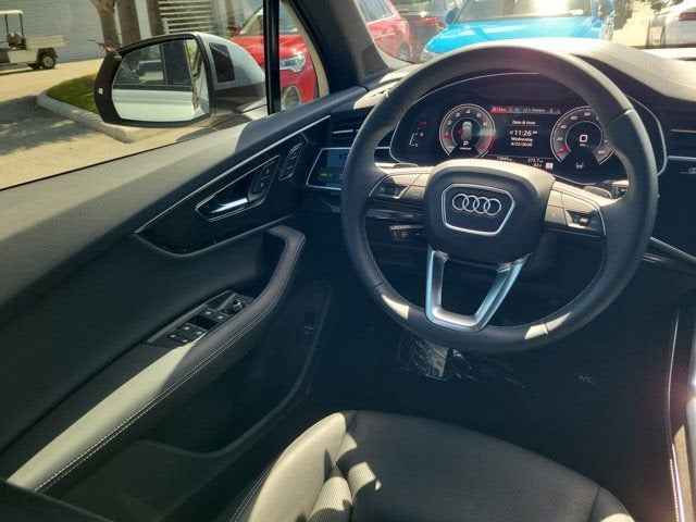 2025 Audi Q7 45 Premium Plus