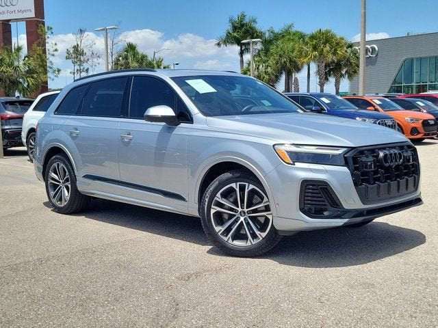 2025 Audi Q7 45 Premium Plus