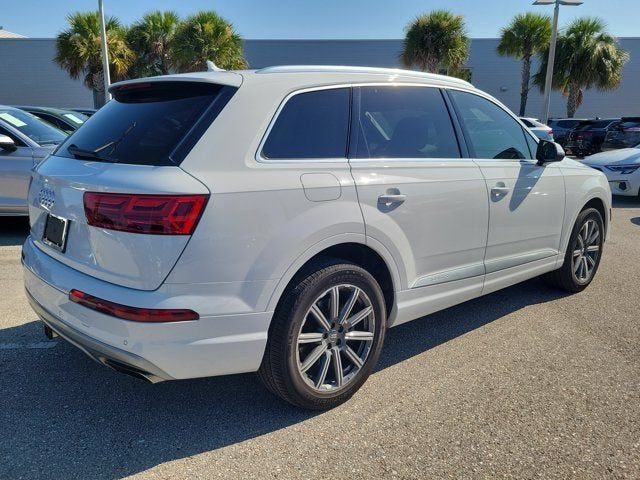 2019 Audi Q7 45 Premium Plus