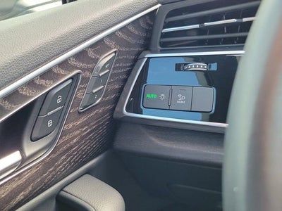2022 Audi Q7 45 Premium Plus