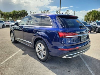 2022 Audi Q7 45 Premium Plus