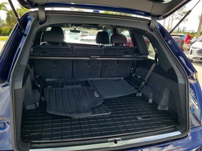 2022 Audi Q7 45 Premium Plus