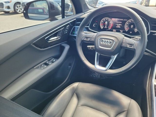 2025 Audi Q7 55 Premium Plus