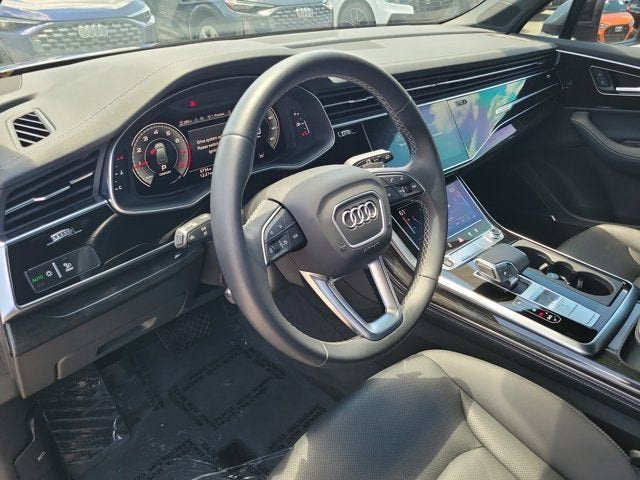 2025 Audi Q7 55 Premium Plus