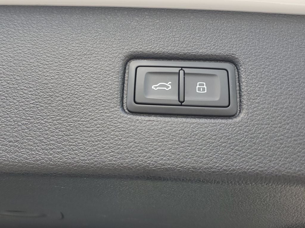 2025 Audi Q7 55 Premium Plus quattro