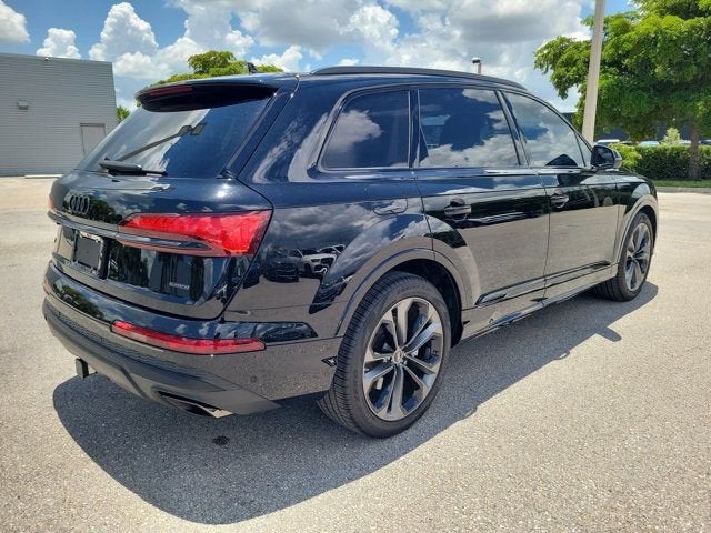 2025 Audi Q7 55 Premium Plus