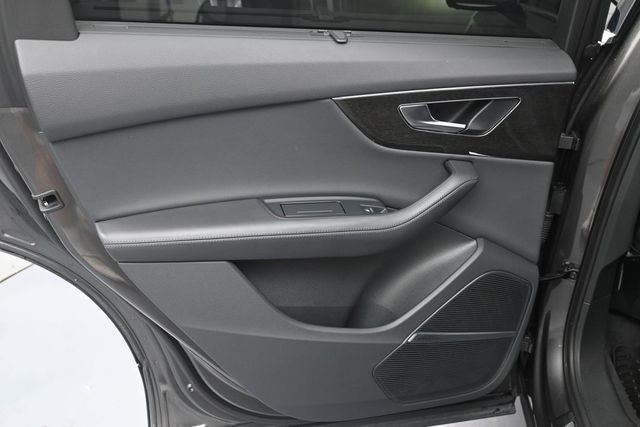 2021 Audi Q7 55 Premium Plus quattro