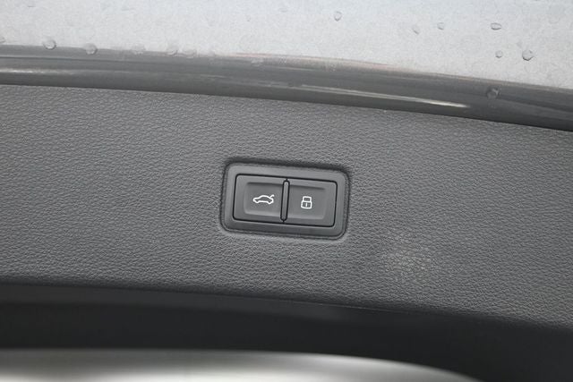 2021 Audi Q7 55 Premium Plus quattro