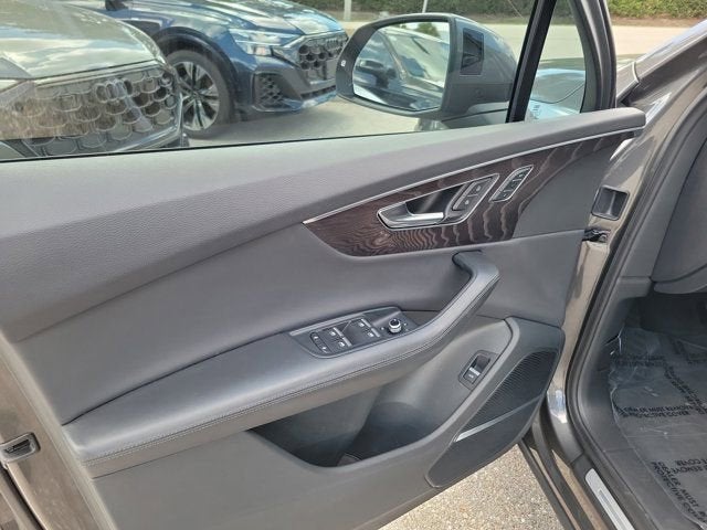 2021 Audi Q7 55 Premium Plus