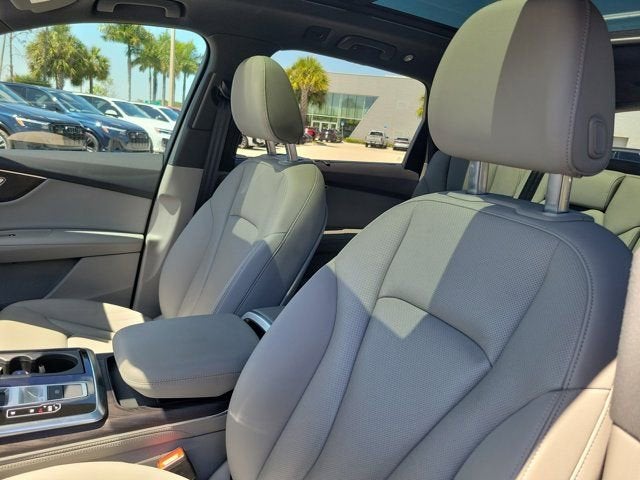 2023 Audi Q7 55 Premium Plus