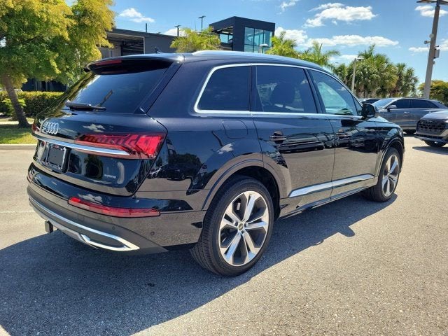 2023 Audi Q7 55 Premium Plus
