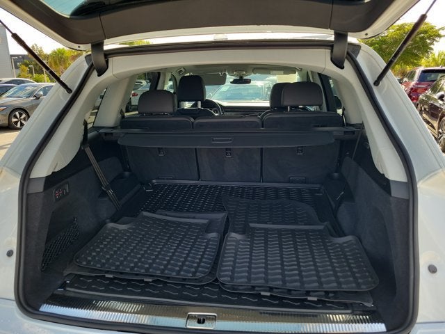 2023 Audi Q7 55 Premium Plus