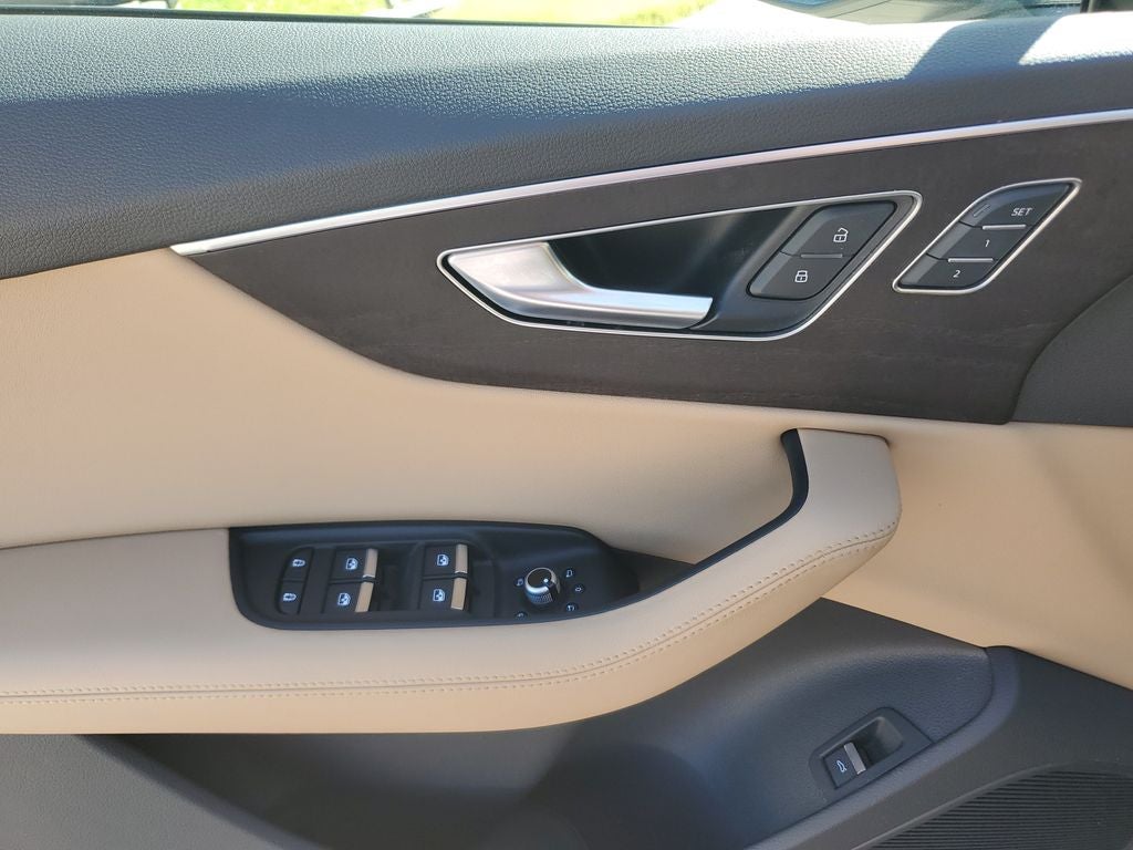 2023 Audi Q7 55 Premium Plus quattro