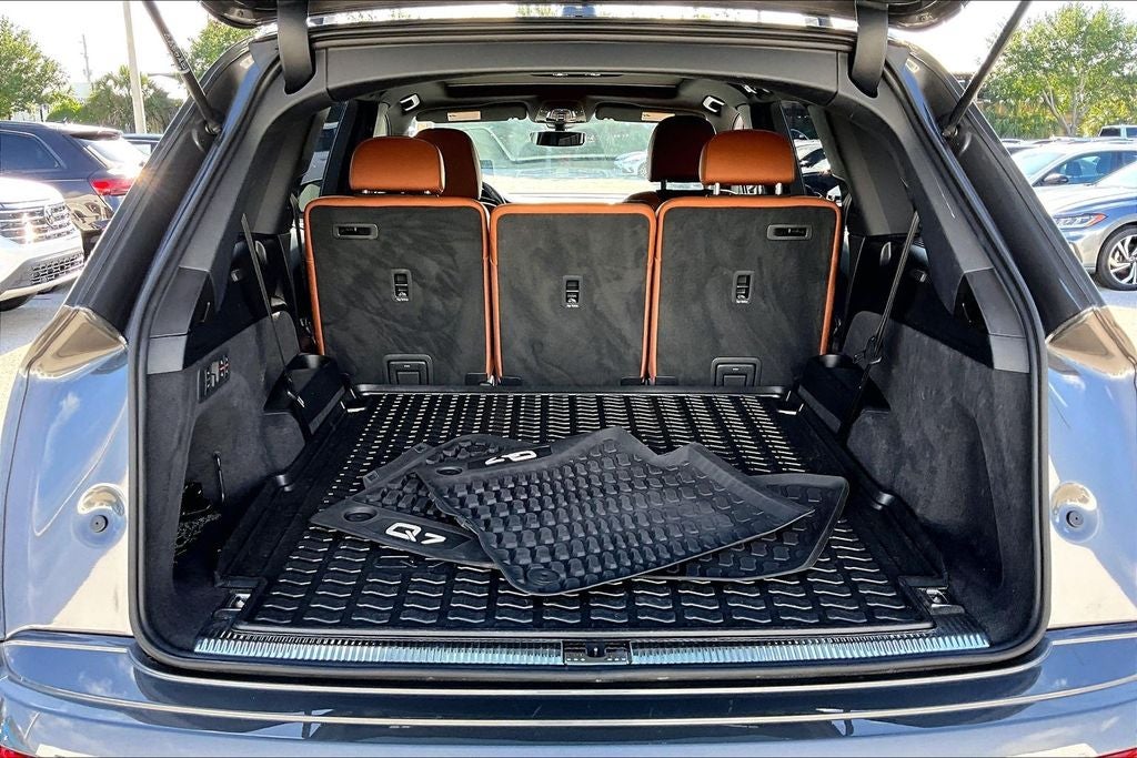 2025 Audi Q7 55 Prestige quattro