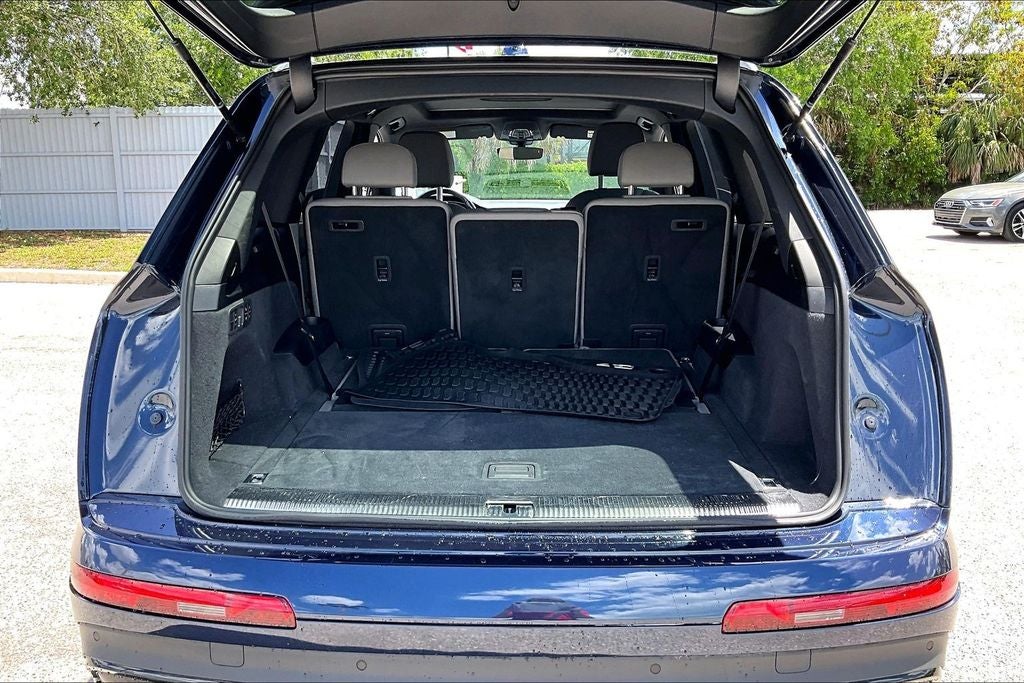 2023 Audi Q7 55 Prestige quattro