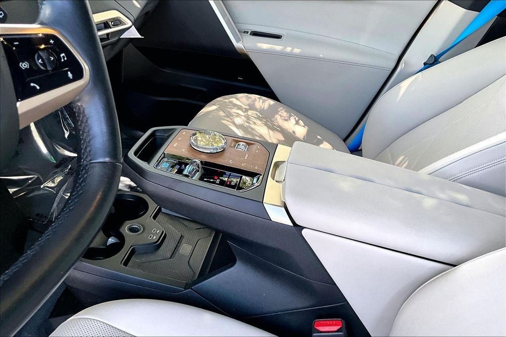 2023 BMW iX M60