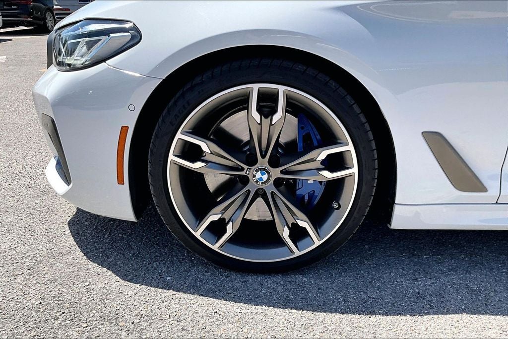 2022 BMW 5 Series M550i xDrive