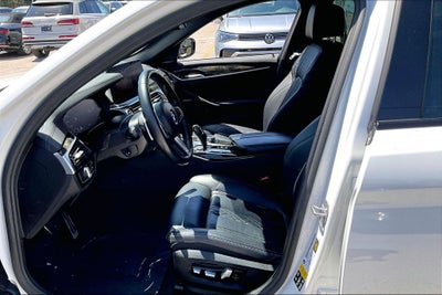 2022 BMW 5 Series M550i xDrive