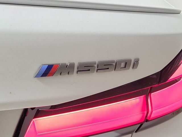 2022 BMW 5 Series M550i xDrive