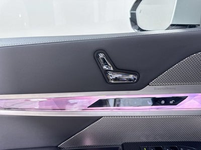2025 BMW 7 Series 740i