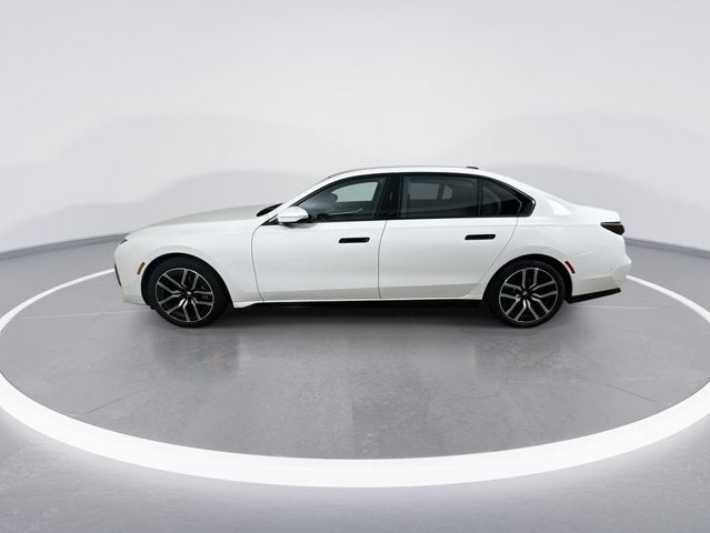 2025 BMW 7 Series 740i