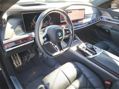 2023 BMW 7 Series 740i