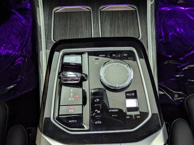 2024 BMW 7 Series 750e xDrive Plug-In Hybrid