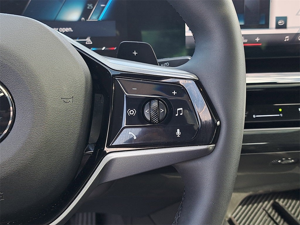 2025 BMW 5 Series 530i