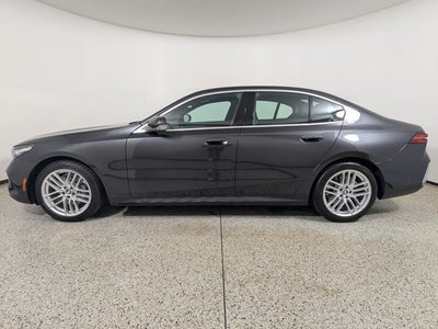 2025 BMW 5 Series 530i Sedan