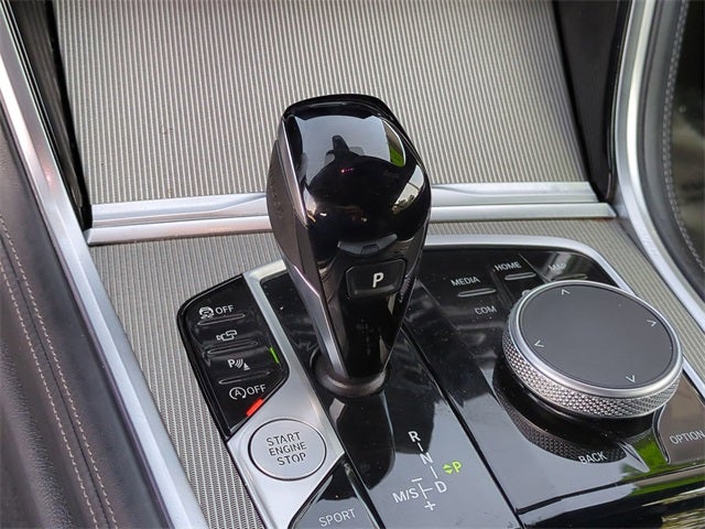 2025 BMW 8 Series 840i