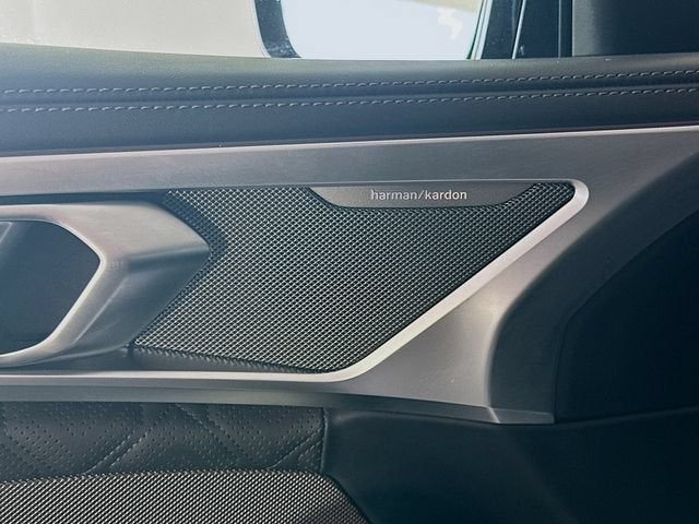 2022 BMW M8 Competition