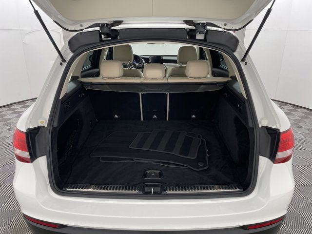 2016 Mercedes-Benz GLC RWD 4dr GLC 300