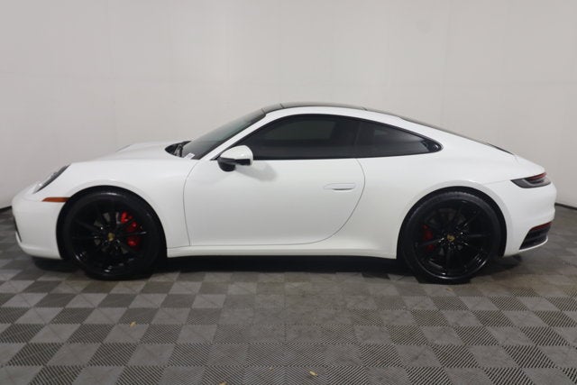 2021 Porsche 911 Carrera