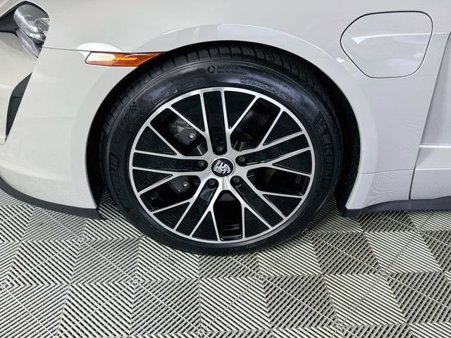 2024 Porsche Taycan Base