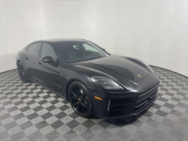 2026 Porsche Panamera RWD