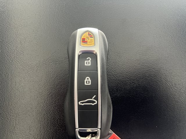 2026 Porsche Panamera 4 AWD