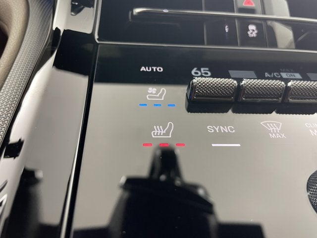 2026 Porsche Panamera 4 AWD