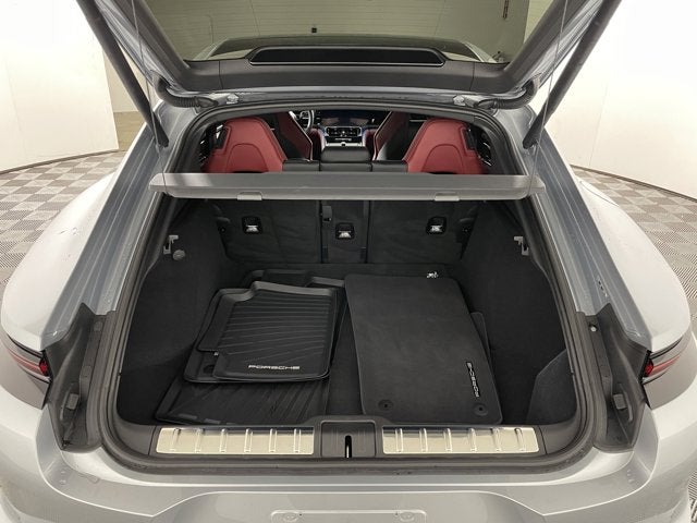 2025 Porsche Panamera Base