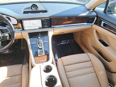 2018 Porsche Panamera 4S