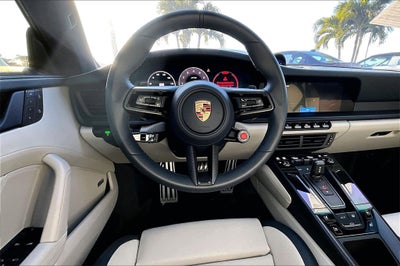2025 Porsche 911 Carrera 4 GTS