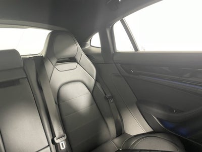 2025 Porsche Panamera 4 E-Hybrid
