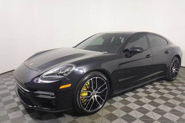 2022 Porsche Panamera Turbo S