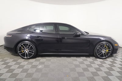 2022 Porsche Panamera Turbo S