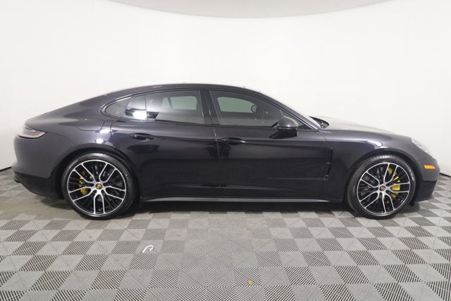 2022 Porsche Panamera Turbo S