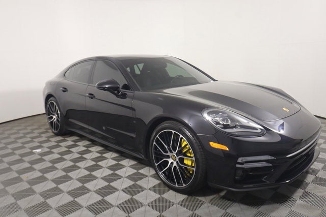 2022 Porsche Panamera Turbo S