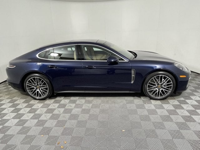 2023 Porsche Panamera Base