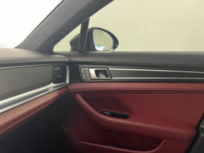 2023 Porsche Panamera Platinum Edition 4