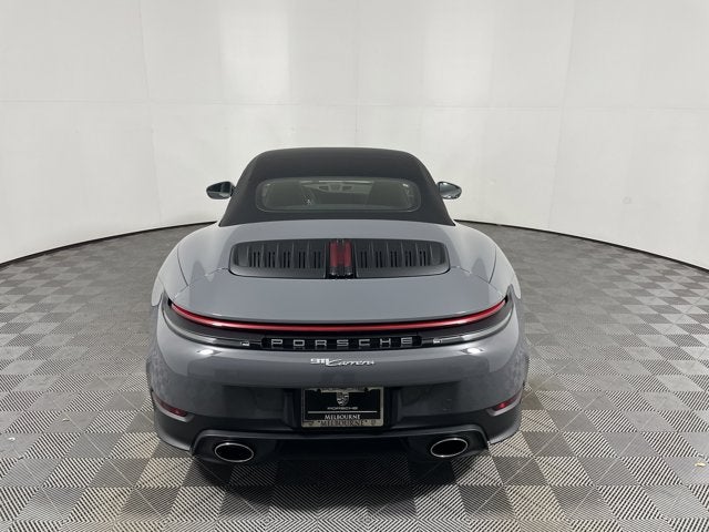 2025 Porsche 911 Carrera Cabriolet