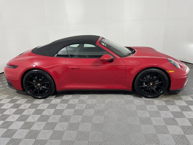 2025 Porsche 911 Carrera